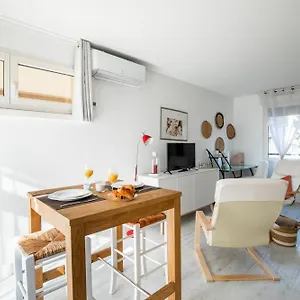 Charmant T2 Terrasse , A 5min A Pieds De La Gare Et Centre Ville, Clim Apartment