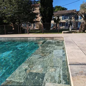 Mas De La Roule, 4 Studios, Piscine Chauffee, Spa, Parc 2 Ha, Pont D'avignon A Pied Apartment